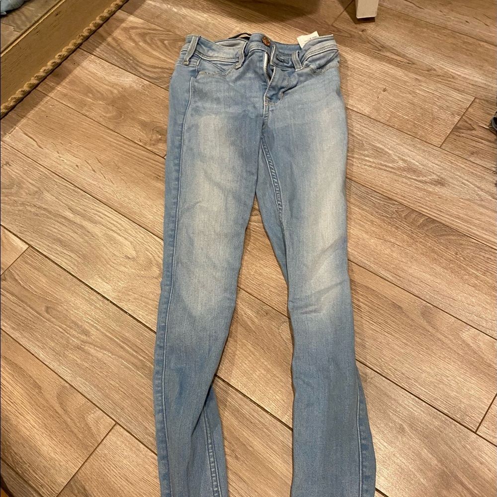 Hollister skinny jeans